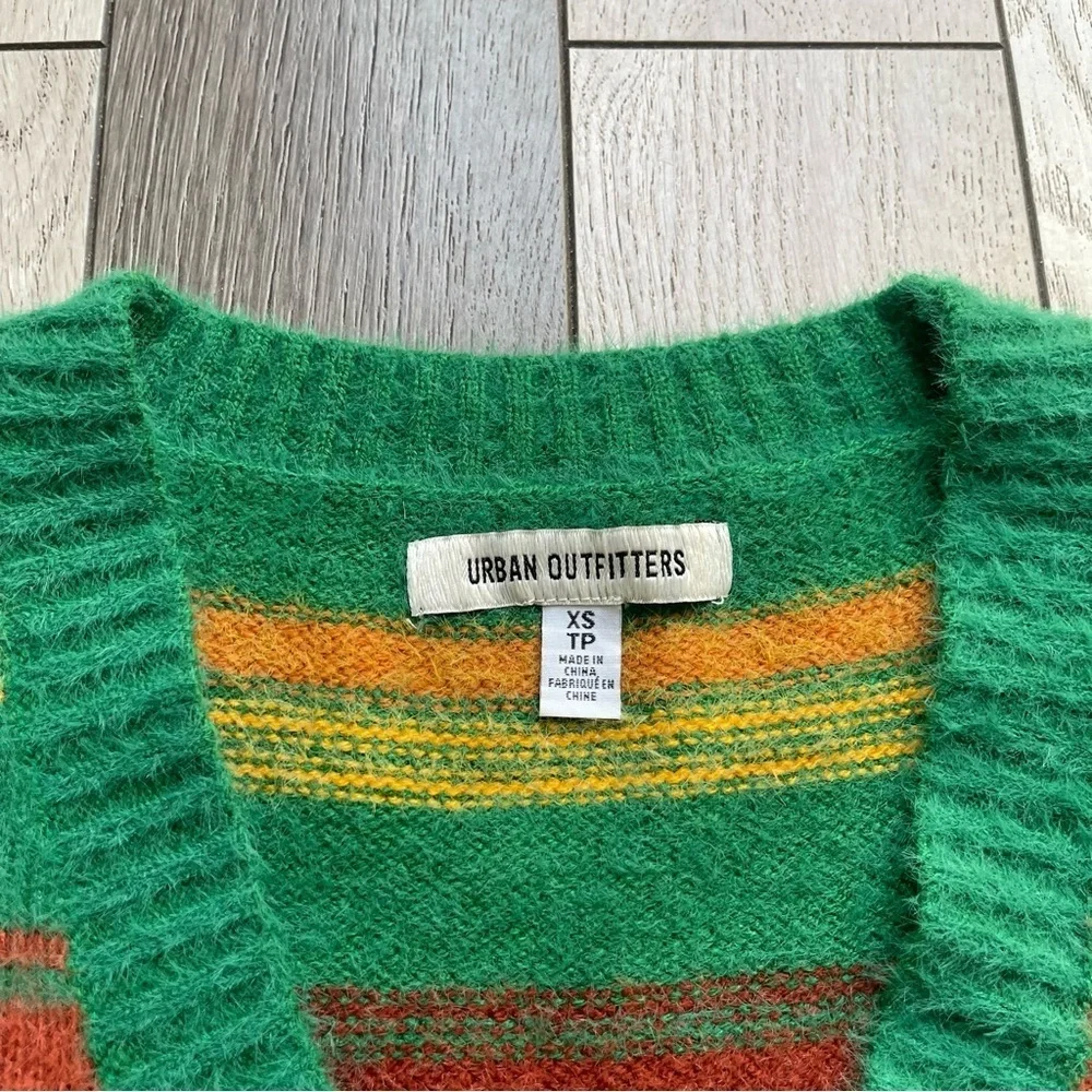 Urban Outfitters Green and Orange Knit Vest Sweater - Picture 2 of 4